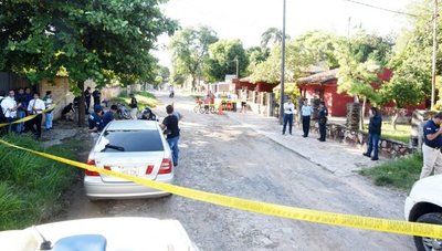 Asaltante cae abatido tras tiroteo con policías en Stma. Trinidad - Edicion Impresa - ABC Color