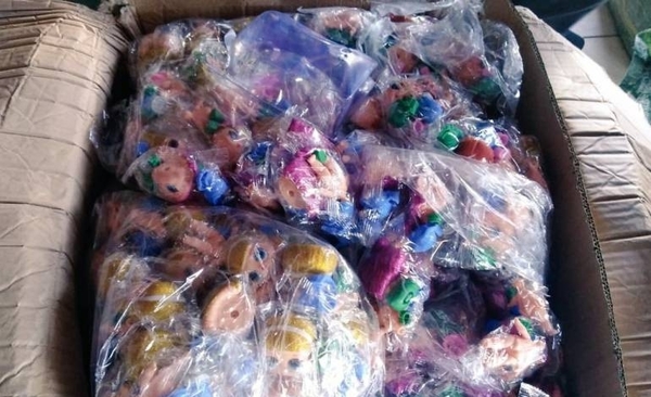 HOY / Incautan más de 4.600 muñecas sin documentos