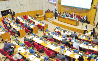El Senado se declara profamilia tradicional | Diario Vanguardia 07