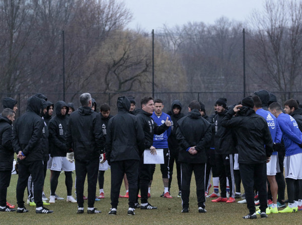 La Albirroja enfrenta a Perú, en debut de Eduardo Berizzo como entrenador » Ñanduti