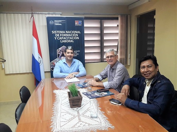 Coordinan trabajos para seguir capacitando en el Chaco Paraguayo