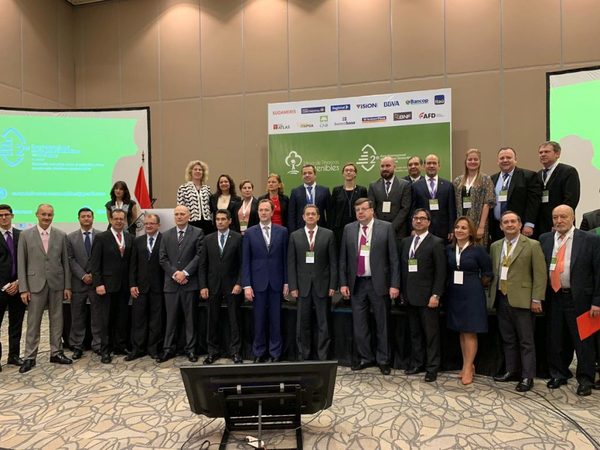 Buscan fortalecer lazos por finanzas sostenibles