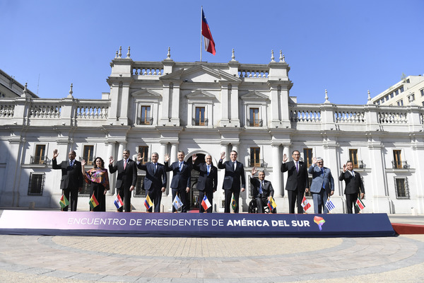 Presidentes evalúan en Chile un nuevo modelo de integración y desarrollo regional | .::Agencia IP::.