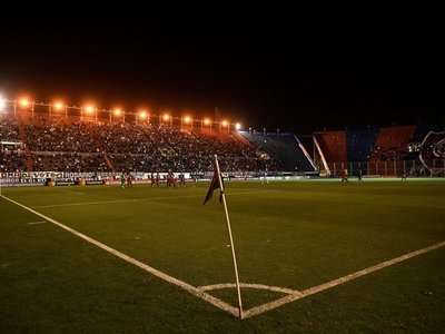 San Lorenzo pierde seis puntos por "irregularidades" contractuales