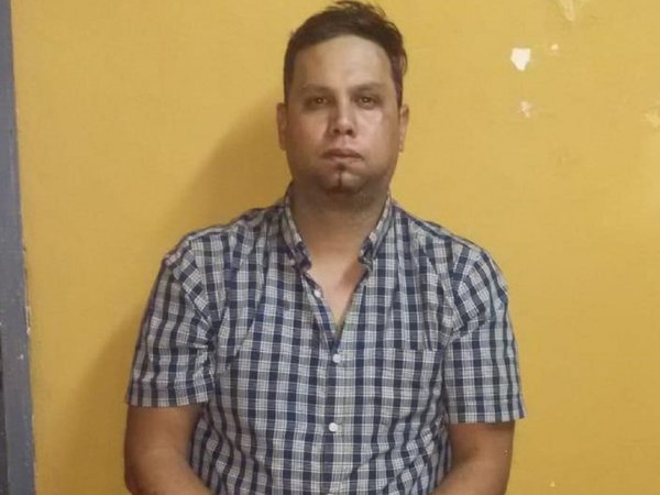 Supuesto tortolero se fuga tras lanzarse de un segundo piso