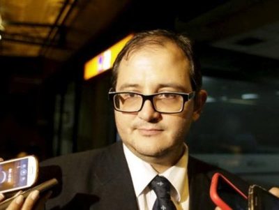 Abogado de Zacarías Irún cuestiona a medios de comunicación por publicaciones » Ñanduti