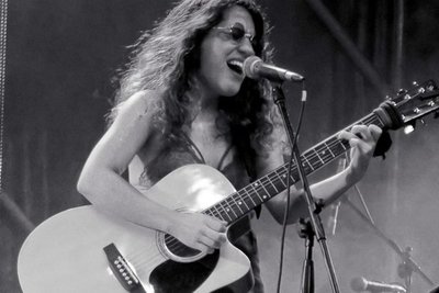 Stefy Ramírez actuará esta noche en La Serafina - Edicion Impresa - ABC Color