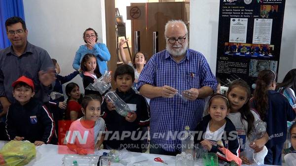 NIÑOS PUDIERON ARMAR SUS PROPIOS COHETES MEDIANTE TALLER DE LA AEP.