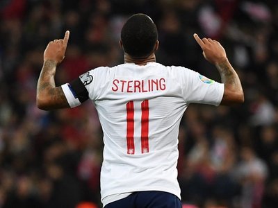 Sterling comanda la goleada de Inglaterra