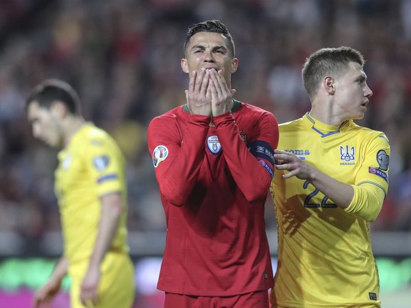 El regreso de Cristiano no le basta a Portugal