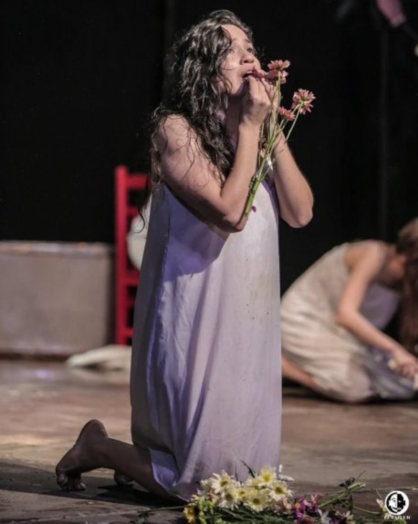 "Woyzeck", teatro con carácter feminista | Paraguay en Noticias