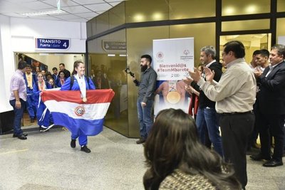 Marito recibió a medallistas - Nacionales - ABC Color