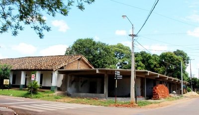 Denuncian la demolición de antiguo caserón de San Ignacio, Misiones - Edicion Impresa - ABC Color