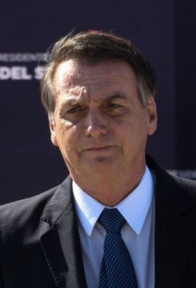 Bolsonaro denuncia “fake news” contra él - Edicion Impresa - ABC Color