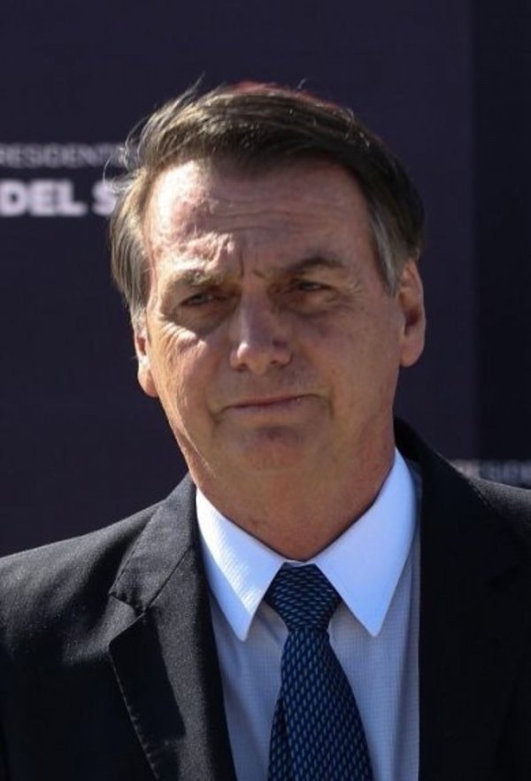 Bolsonaro denuncia “fake news” contra él - Edicion Impresa - ABC Color