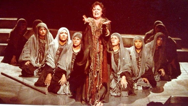 HOY / Se habilita muestra retrospectiva del teatro en Paraguay