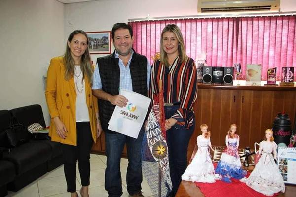 EL PRESIDENTE DE IPS VISITÓ SAN JUAN DEL PARANÁ.