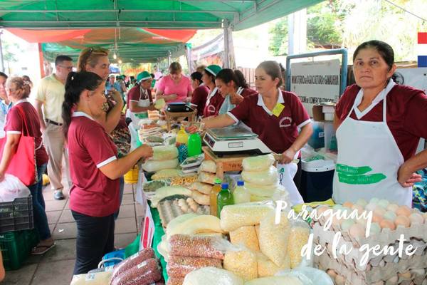 Ferias agropecuarias ya generaron G. 522 millones a familias rurales - ADN Paraguayo