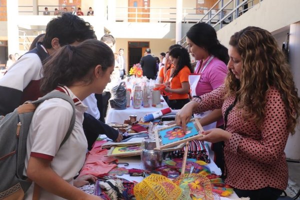 Incentivan a jóvenes estudiantes a crear pymes | Paraguay en Noticias