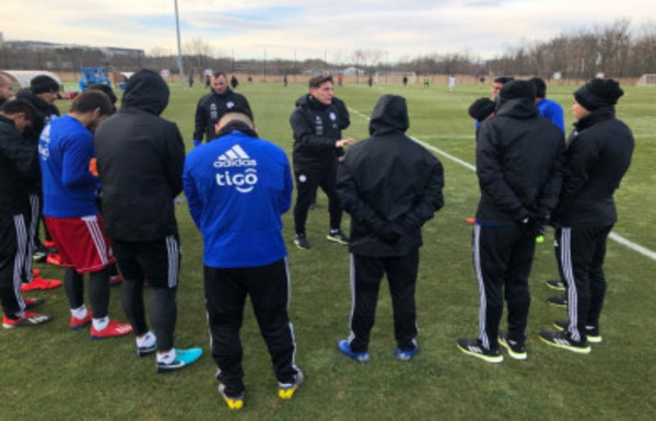"Hay que seguir creciendo", dice Eduardo Berizzo, DT de la Albirr ...