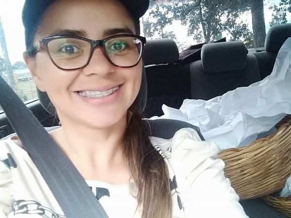 Vende chipa para pagar maestría en Nutrición