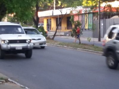 Tiran basura en la calle - Cronicas Ciudadanas - ABC Color