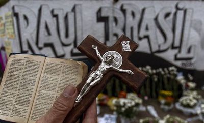 Foros de odio en internet ganan notoriedad tras matanza en una escuela de Brasil