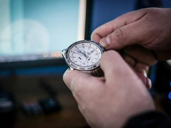 Ligarán una hora más de trabajo y sin paga