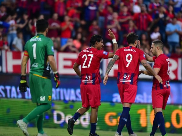 Cerro es una fiesta: Tremenda paliza para meter presión al líder