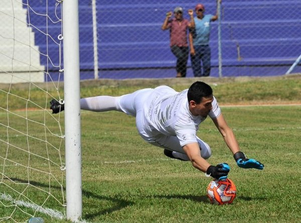 Potosí se mantiene líder pese a derrota - Deportes - ABC Color
