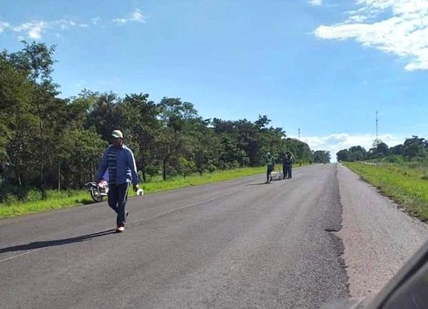 Por inacción del MOPC, pobladores se juntan para señalizar la Ruta 5