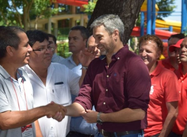 Presidente festejó en Luque y dijo que se acabaron arreos - Edicion Impresa - ABC Color