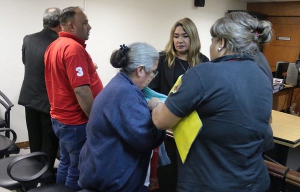 Juicio desnudó modus operandi de familia que se dedicaba a la trata - Edicion Impresa - ABC Color