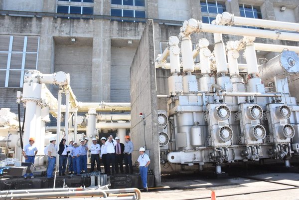 Iniciarán obras para acceder al 100 % de la energía paraguaya de Yacyretá » Ñanduti