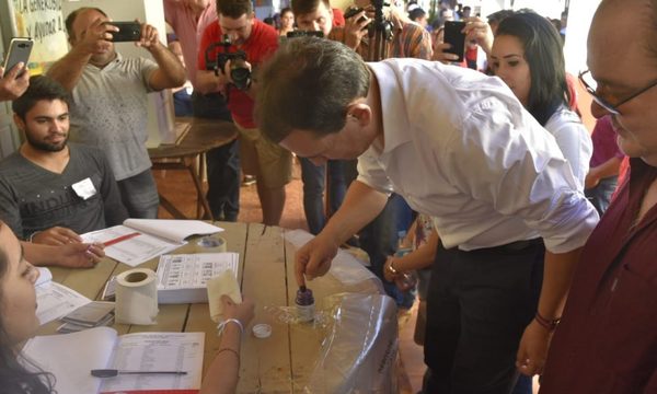 Cabañas depositó su voto