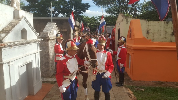 Despiden con honores a militar ahogado en Azotey