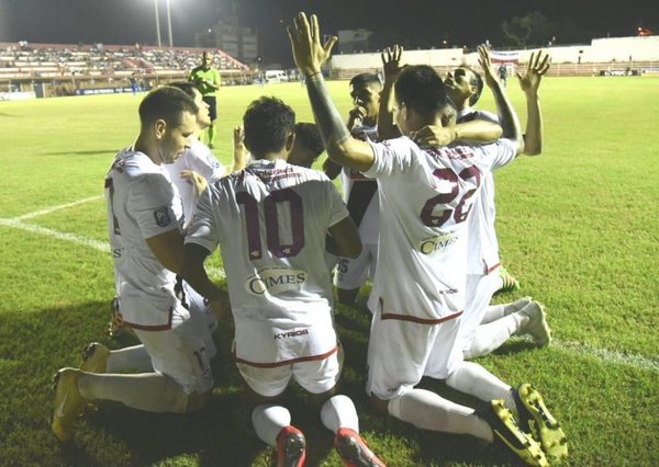 Trabajada victoria de River en sus Jardines | Paraguay en Noticias