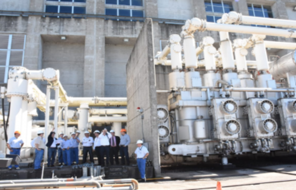 Buscan acceder al 100% de la energía paraguaya de Yacyretá - Radio 1000 AM