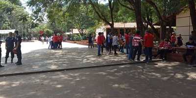 Poca concurrencia de votantes