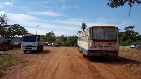 Trabajador fallece aplastado por un camión tumba - ADN Paraguayo