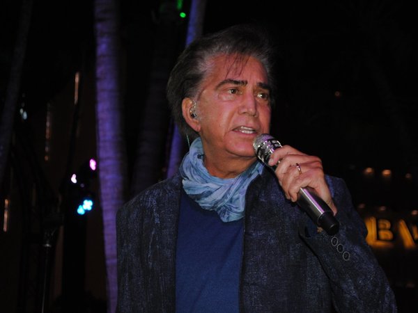 José Luis Rodríguez se alista para su gira mundial con concierto en Miami