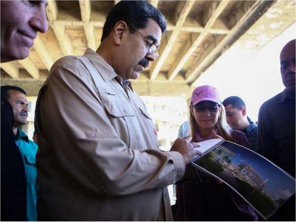 Maduro dice que desmantelaron plan de magnicidio dirigido por Guaidó