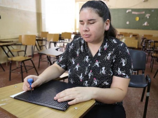Es locutora, masajista y ahora cumplirá otro gran sueño