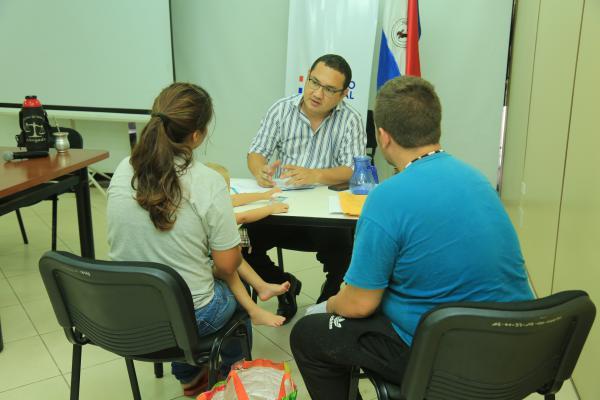 Ministerio dialogará con municipios de Central sobre problemática de acceso a la tierra | .::Agencia IP::.