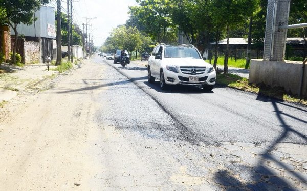 Siguen obras de recapado en Avda. Primer Presidente - Edicion Impresa - ABC Color