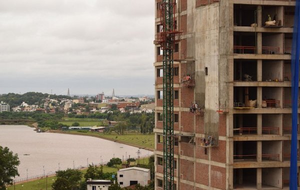 Construcciones de edificios impactan en la economía - Edicion Impresa - ABC Color