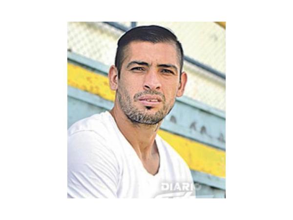Triplete de Lauro Cazal y gol de Nelson Amarilla