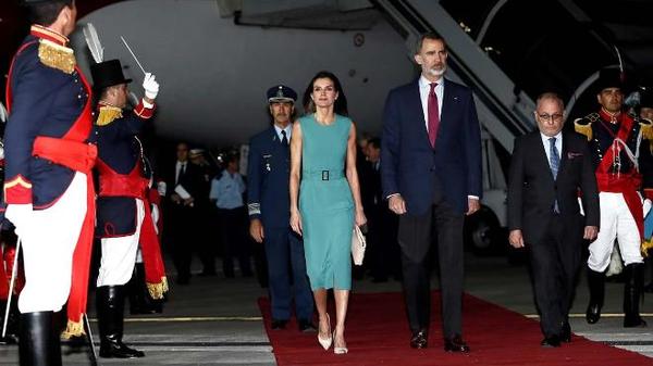 Los reyes de España llegaron a la Argentina para su primera visita de Estado | .::Agencia IP::.