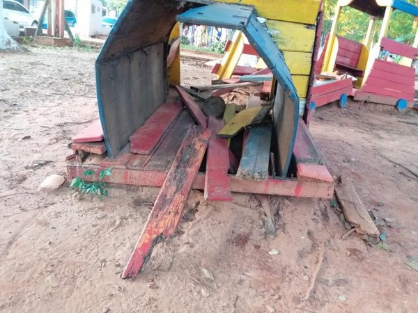 Parque destruido en Itauguá - Cronicas Ciudadanas - ABC Color