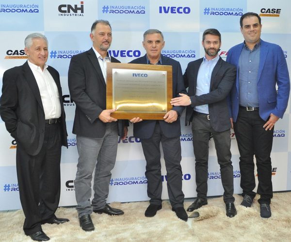 Inauguración de nuevo local de Rodomaq